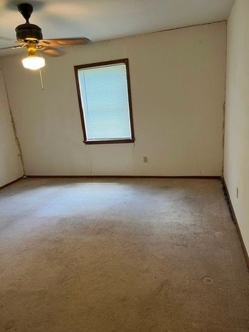 304 Sunset Street, Roxton, TX 75477