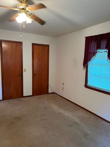 304 Sunset Street, Roxton, TX 75477