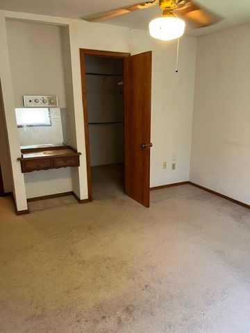 304 Sunset Street, Roxton, TX 75477