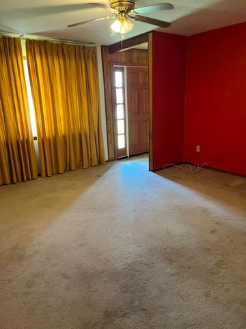 304 Sunset Street, Roxton, TX 75477