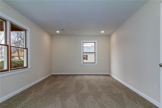 411 W Cedar Street, Cherokee, KS 66724