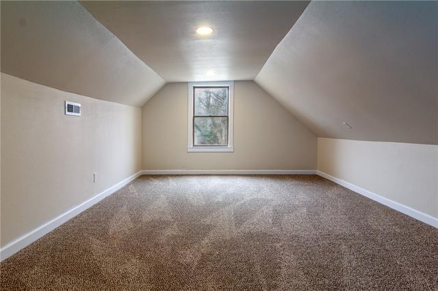 411 W Cedar Street, Cherokee, KS 66724