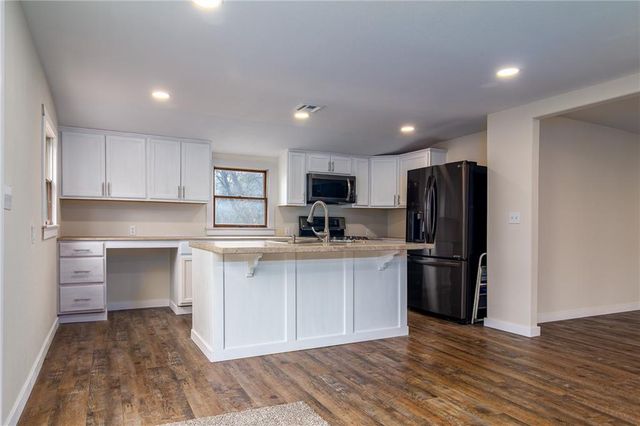 411 W Cedar Street, Cherokee, KS 66724