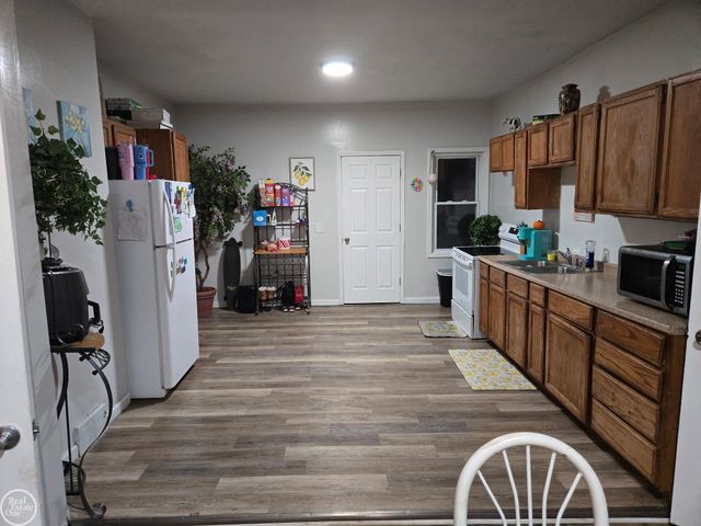 825 Minnie Street, Port Huron, MI 48060