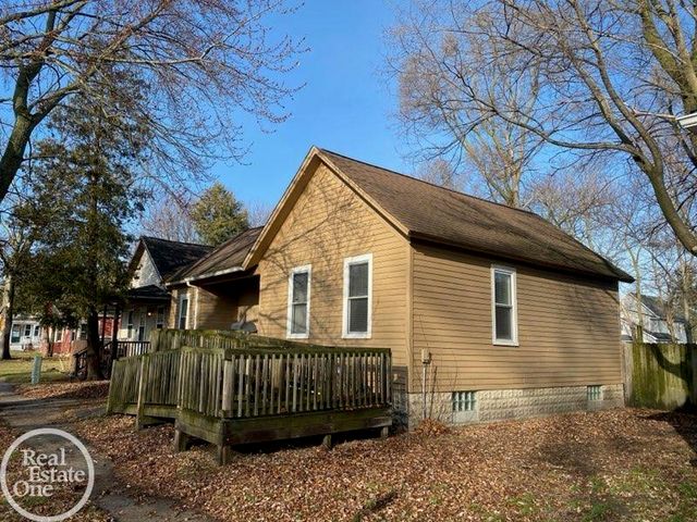 825 Minnie Street, Port Huron, MI 48060