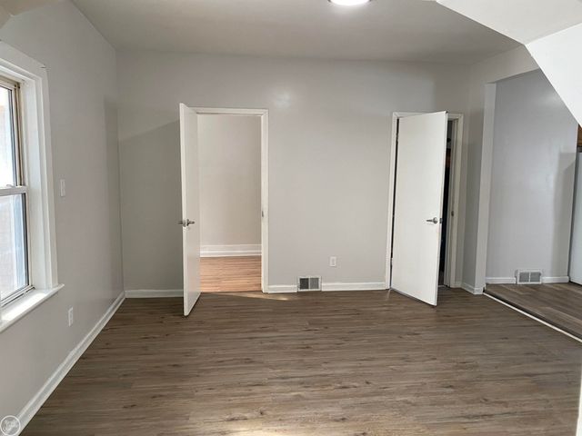 825 Minnie Street, Port Huron, MI 48060