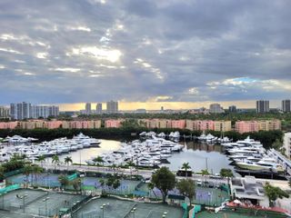 19707 TURNBERRY Way 14D, Aventura, FL 33180