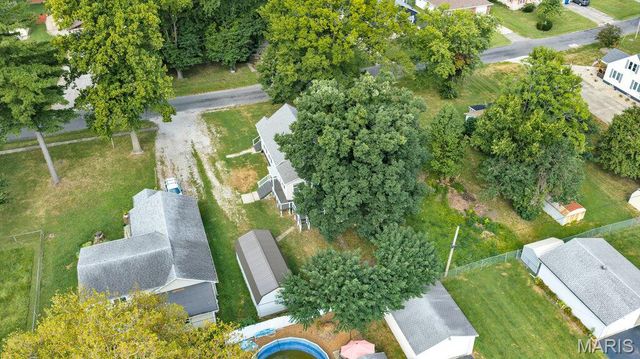 335 S Spencer Street, Bethalto, IL 62010