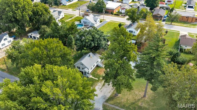 335 S Spencer Street, Bethalto, IL 62010