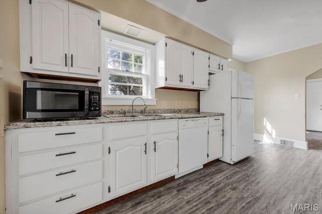 335 S Spencer Street, Bethalto, IL 62010