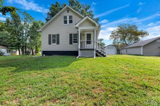 335 S Spencer Street, Bethalto, IL 62010