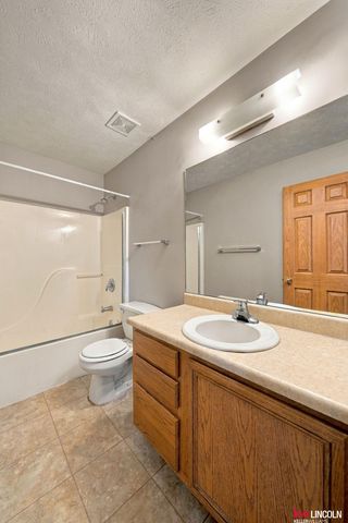 346 W Irving Street, Lincoln, NE 68521