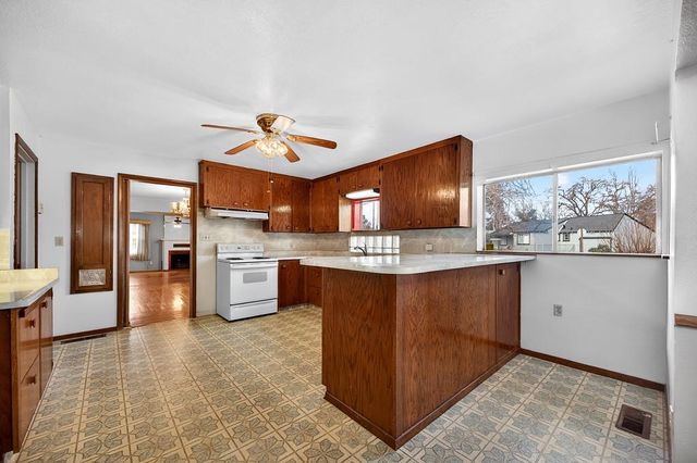 516 W Marlette, Ione, CA 95640