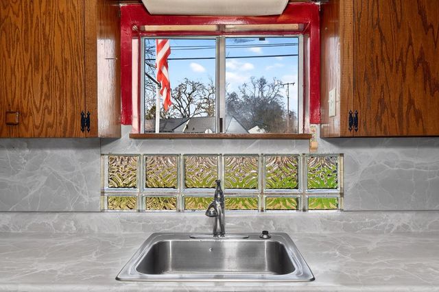 516 W Marlette, Ione, CA 95640