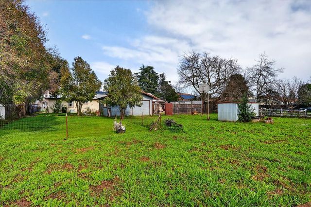 516 W Marlette, Ione, CA 95640