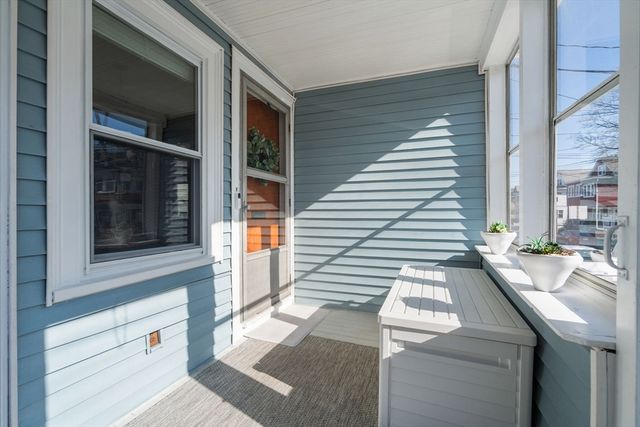 41 Governor Winthrop Road 1, Somerville, MA 02145