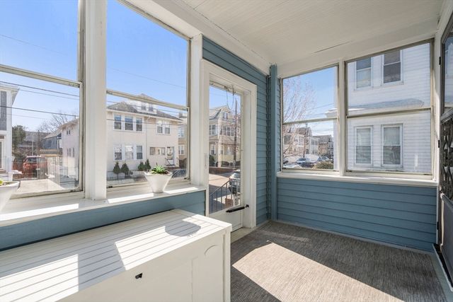 41 Governor Winthrop Road 1, Somerville, MA 02145