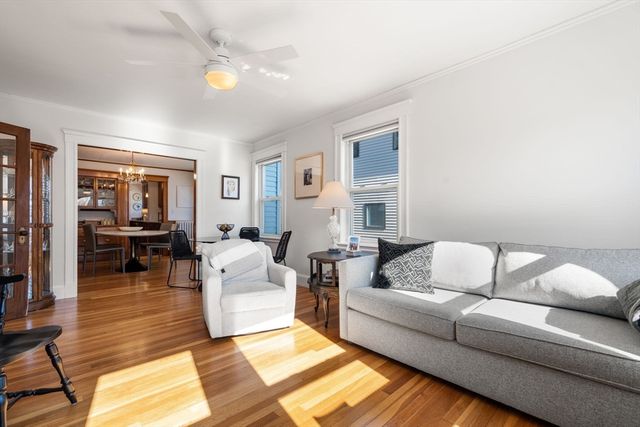 41 Governor Winthrop Road 1, Somerville, MA 02145