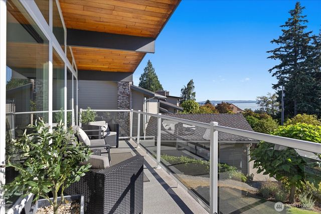 11808 Marine View Drive SW, Burien, WA 98146