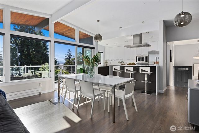 11808 Marine View Drive SW, Burien, WA 98146