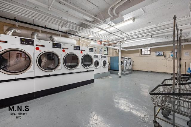 3545 81st St Apt F6, New York City, NY 11372