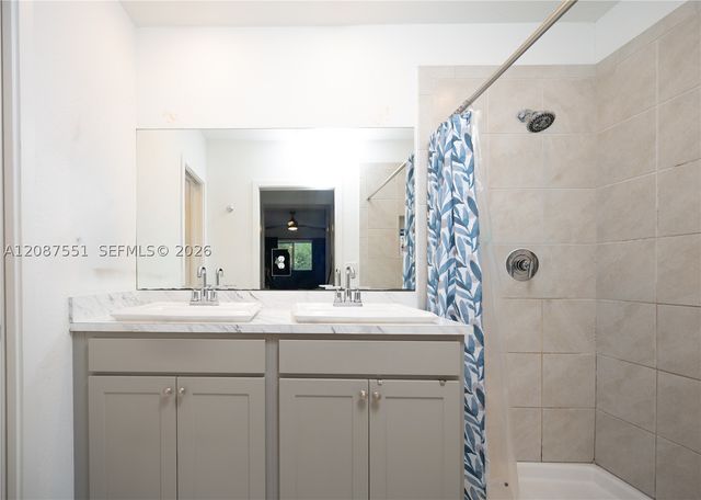 20828 NW 9 Path, Miami Gardens, FL 33169