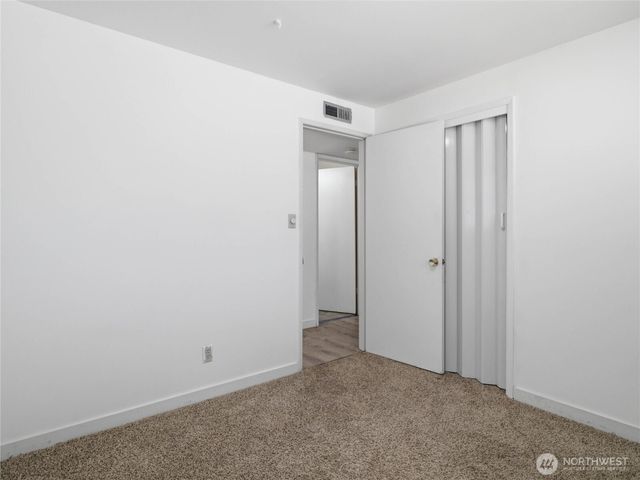 2449 SW 328th Street, Federal Way, WA 98023