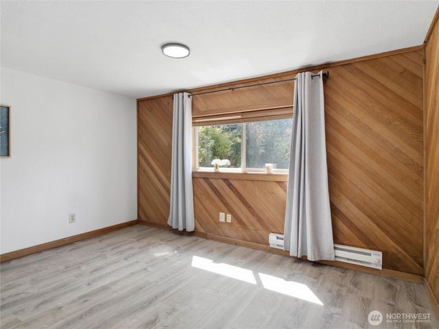 2449 SW 328th Street, Federal Way, WA 98023