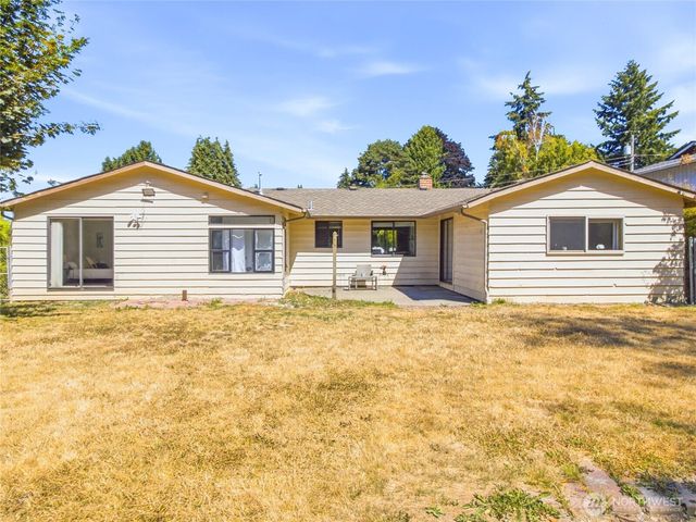 2449 SW 328th Street, Federal Way, WA 98023