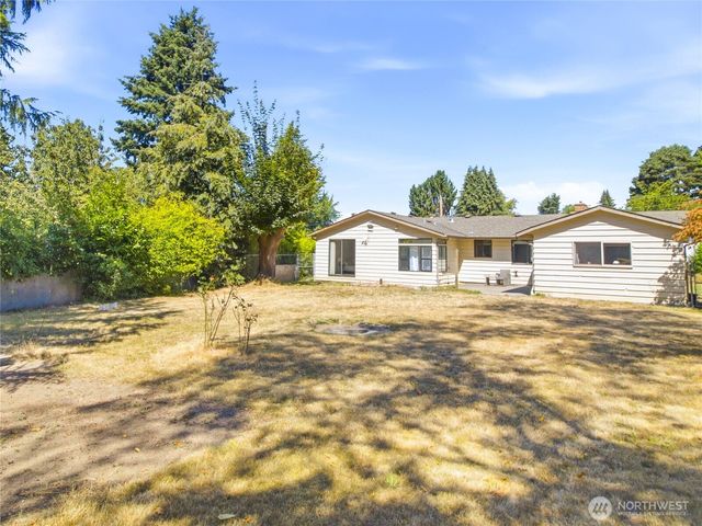 2449 SW 328th Street, Federal Way, WA 98023