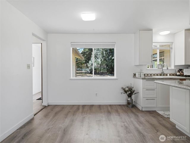 2449 SW 328th Street, Federal Way, WA 98023