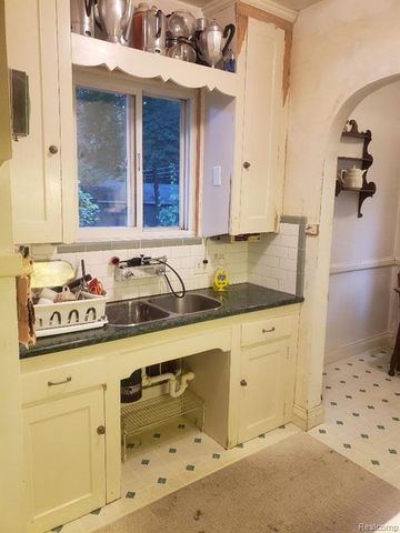 426 S Waverly Street, Dearborn, MI 48124