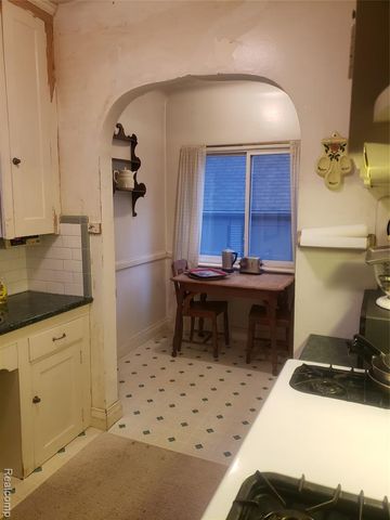 426 S Waverly Street, Dearborn, MI 48124