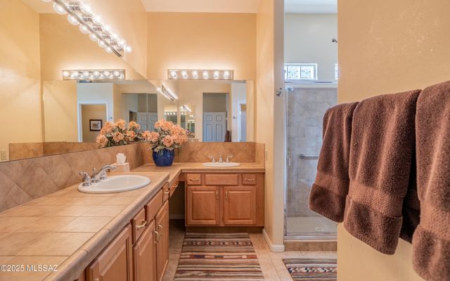 5117 W Desert Eagle Circle, Marana, AZ 85658