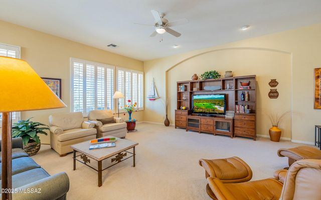 5117 W Desert Eagle Circle, Marana, AZ 85658