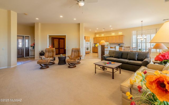 5117 W Desert Eagle Circle, Marana, AZ 85658