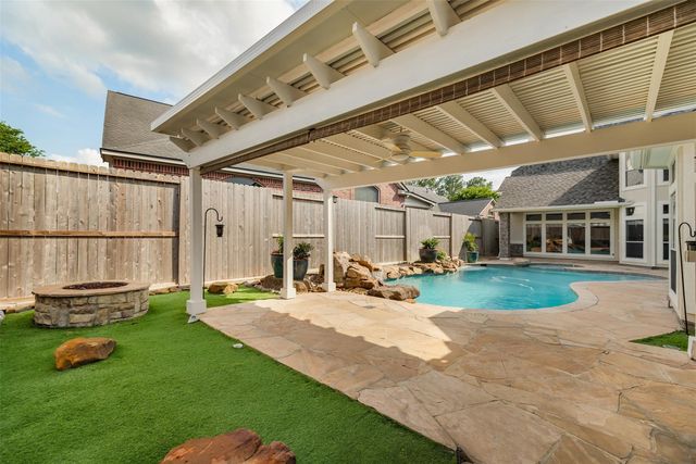 5811 Cimmaron Creek Court, Spring, TX 77379
