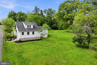 4 BORATEN RD, Royersford, PA 19468
