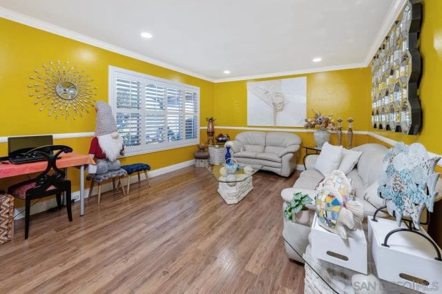 10343 Greenford Dr, San Diego, CA 92126