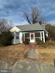 311 MAPLE AVE, Federalsburg, MD 21632