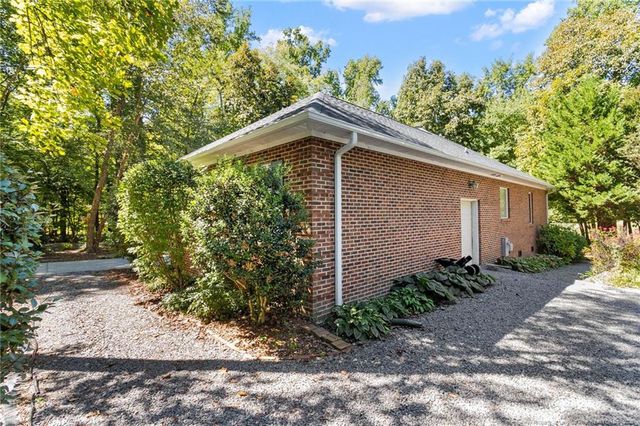 640 Chelsea Drive, Sanford, NC 27332