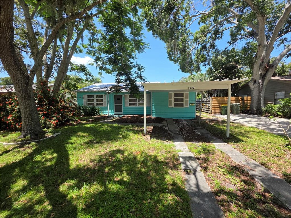 1330 RHODES AVENUE, Sarasota, FL 34239