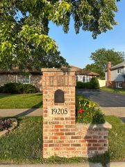 19205 Ada Street, Lansing, IL 60438