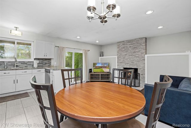 20125 Ledgestone Street, Southfield, MI 48076