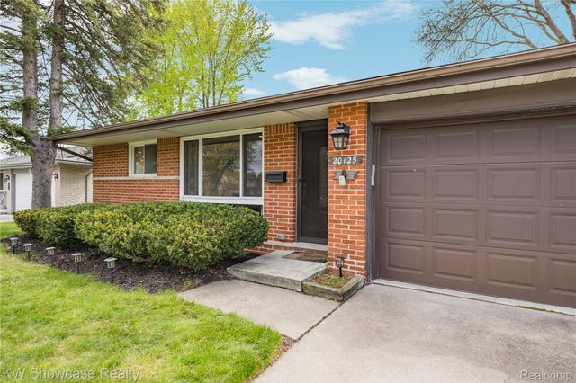 20125 Ledgestone Street, Southfield, MI 48076