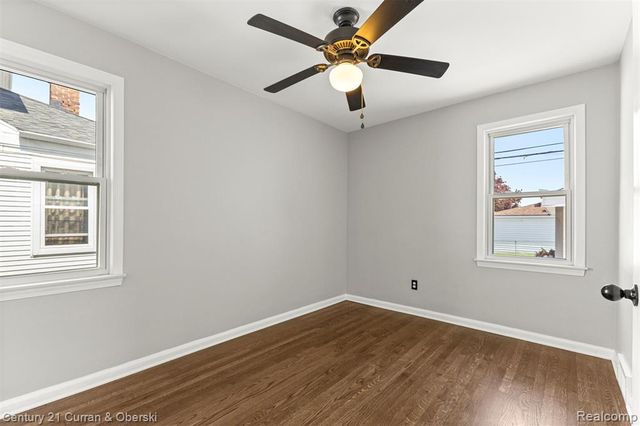 14734 College Avenue, Allen Park, MI 48101