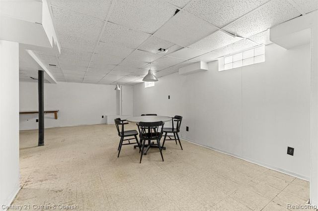 14734 College Avenue, Allen Park, MI 48101