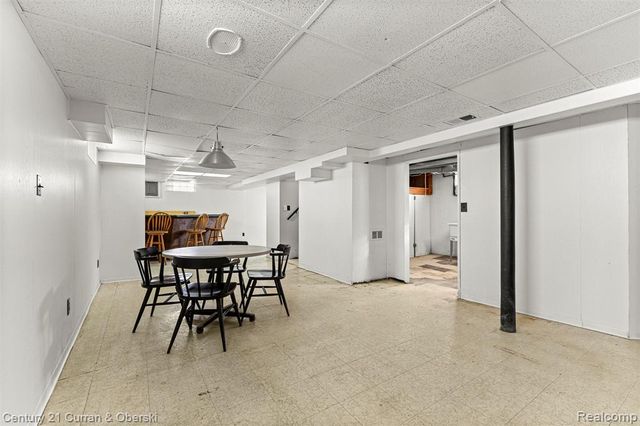 14734 College Avenue, Allen Park, MI 48101