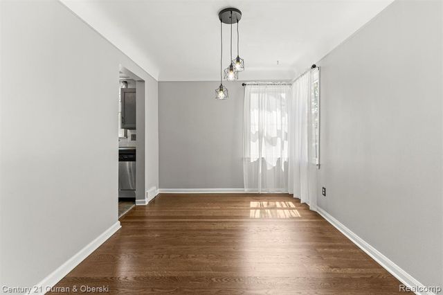 14734 College Avenue, Allen Park, MI 48101