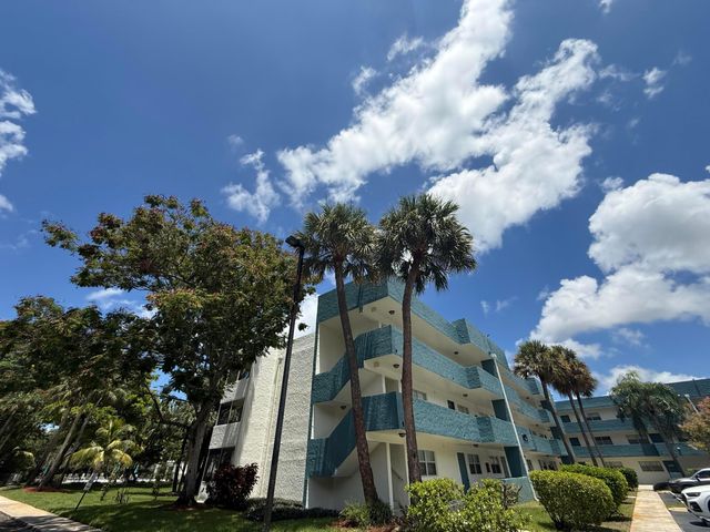 5155 E SABAL PALM Boulevard 209, Tamarac, FL 33319